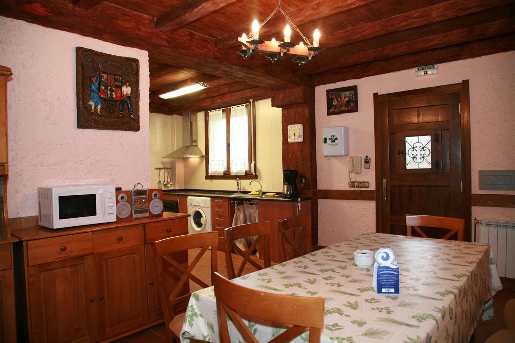 Casa Rural Arratzain Guest House Usúrbil Стая снимка