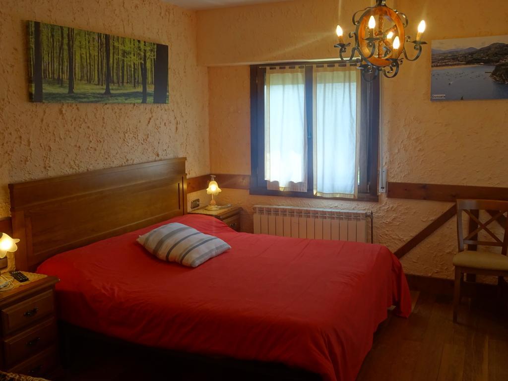 Casa Rural Arratzain Guest House Usúrbil Екстериор снимка