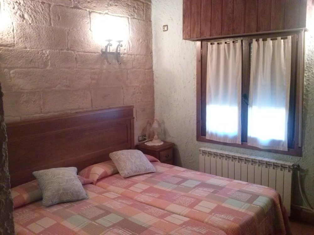 Casa Rural Arratzain Guest House Usúrbil Екстериор снимка